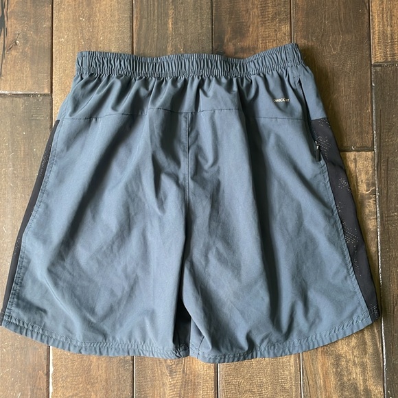 Skora Men’s Quick Dry Small running shorts - Picture 2 of 5